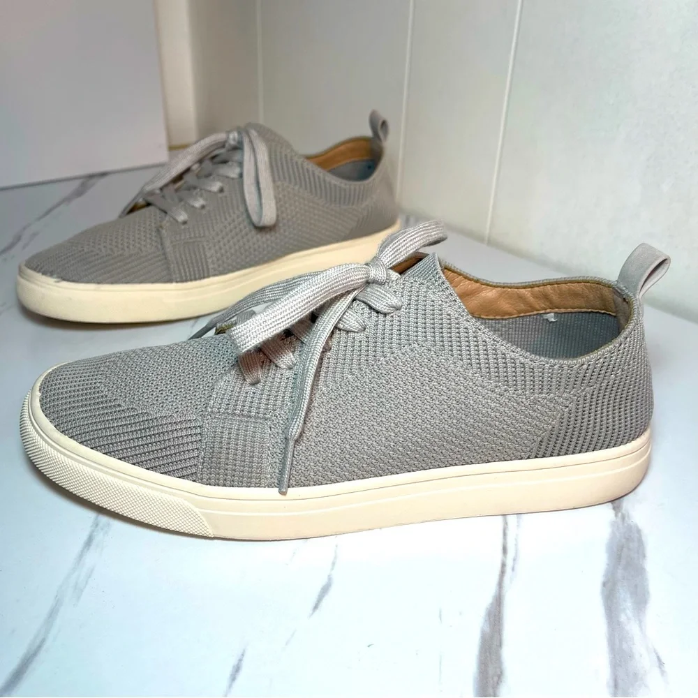 Lucky Brand Laddix Women's Sz 8.5 Shoes Beige Knit Ribbed Casual Lace Up Sneaker